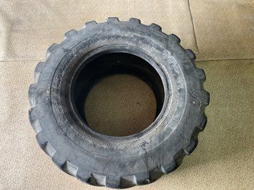 Скат, резина, шина 16/70-20 Dunlop для навантажувача, комбайна Claas Compact compact20 25 30 фото