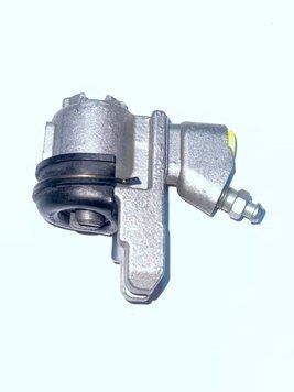 Цилиндр тормозной комбайна Sampo 600 650 680 690 Massey Ferguson 20, 430 0480319 фото